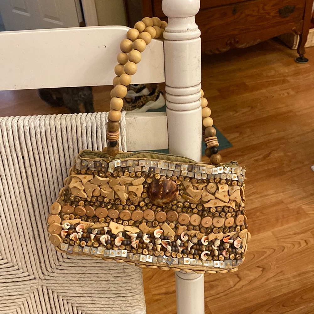 Cebu shell beaded art purse.